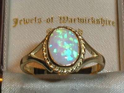 BEAUTIFUL SOLID 9CT GOLD FIERY OPAL SOLITAIRE RING - N