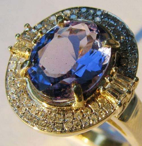 ***R52 000*** 3.40 CT REAL DIAMOND AND TANZANITE SET IN 14CT GOLD