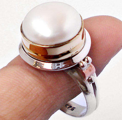 ***MONEY- BACK GUARANTEE*** VICTORIAN WHITE PEARL ROUND 925 STERLING SILVER SOLITAIRE RING