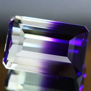22.50ct. GORGEOUS AAA BI-COLOR AMETRINE OCT LOOSE GEM