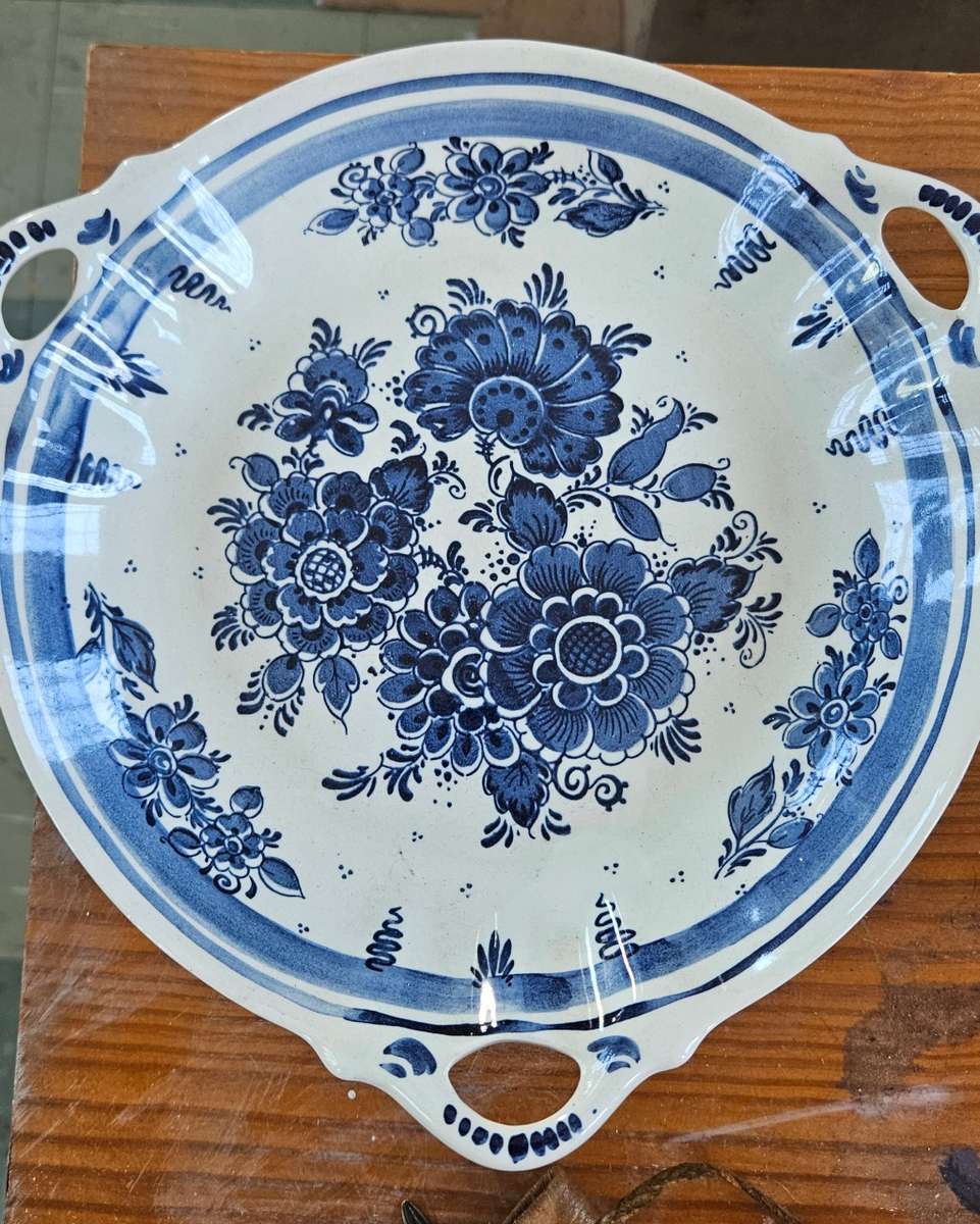Beautiful Delft Blue bowl