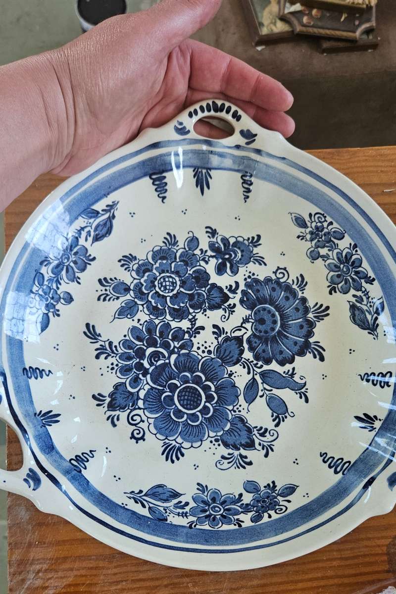 Beautiful Delft Blue bowl