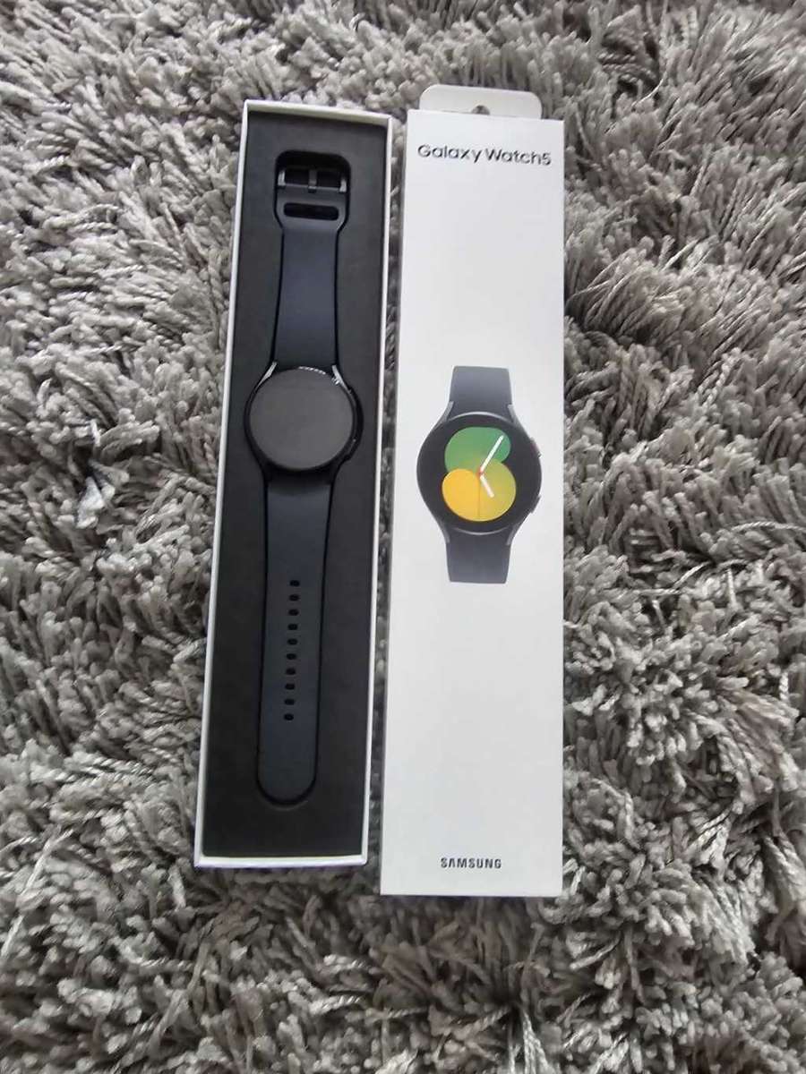 PRE OWNED SAMSUNG WATCH 5 40MM BT