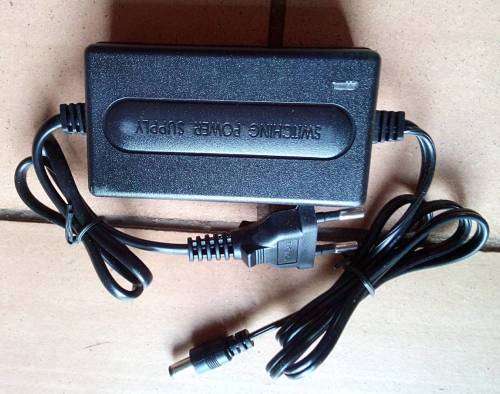 From 100 to 240V power supply to 12 Volt , 2 Amp Power Supply