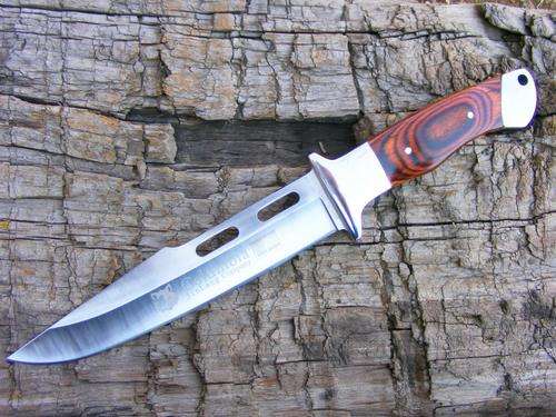 FIXED BLADE FOX HUNTING KNIFE WITH POUCH