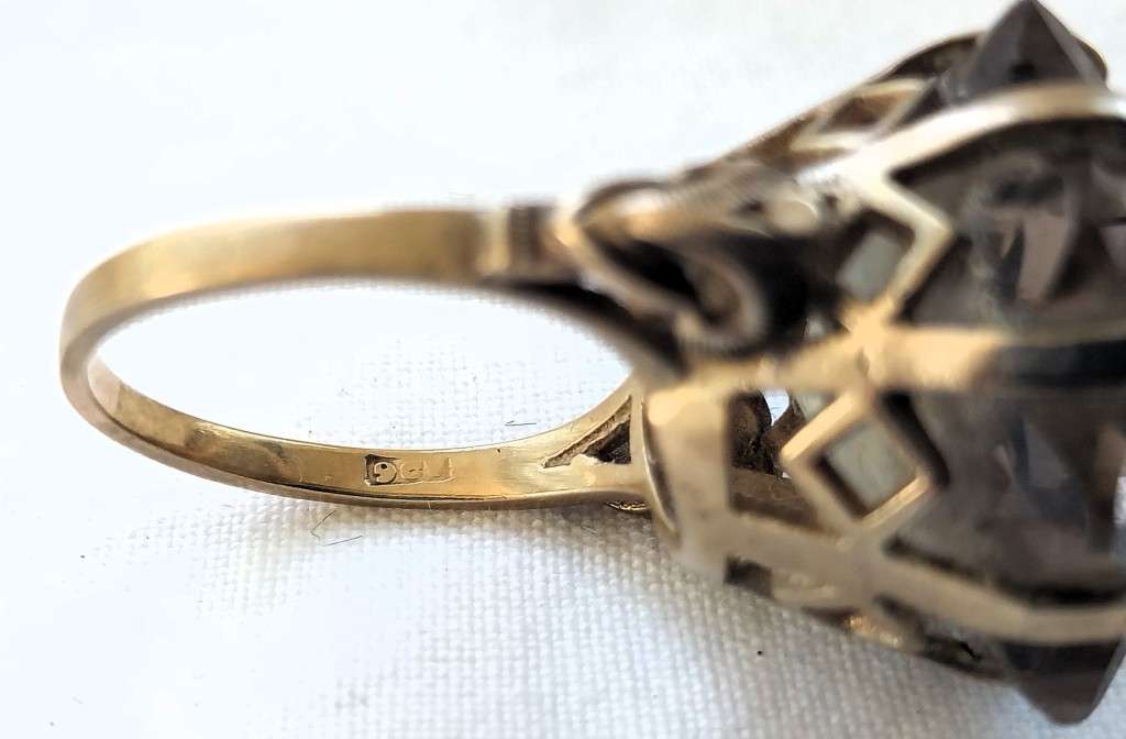 Vintage 9 CT Gold and Smokey Topaz Dress Ring