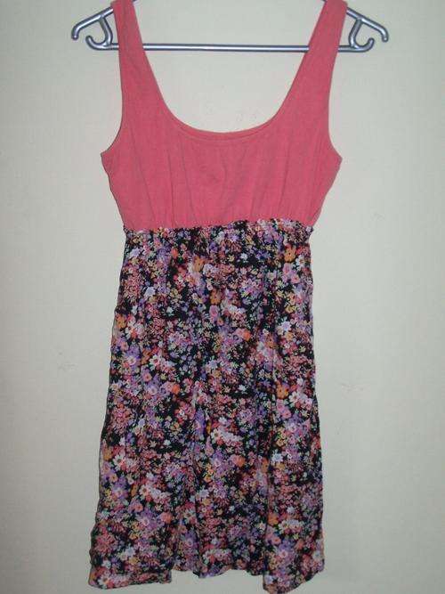 Lovely size 10 top/mini