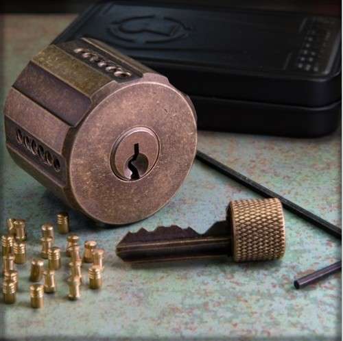 Sparrows Revolver Challenge Lock