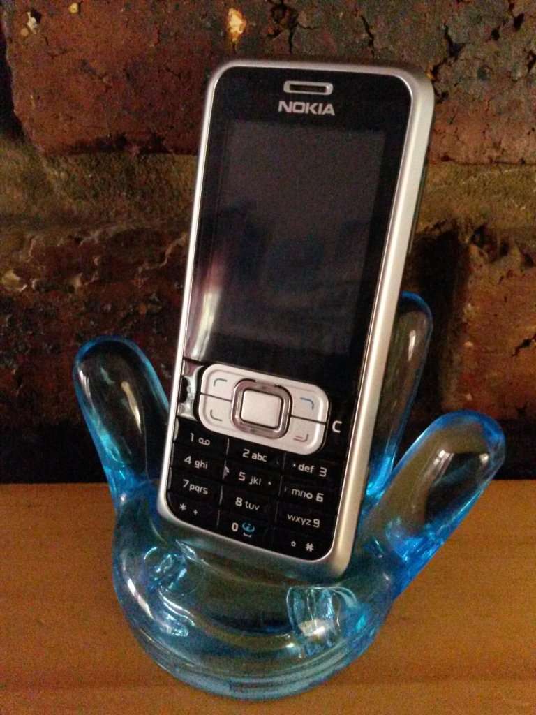 *Local Stock* Nokia 6120c