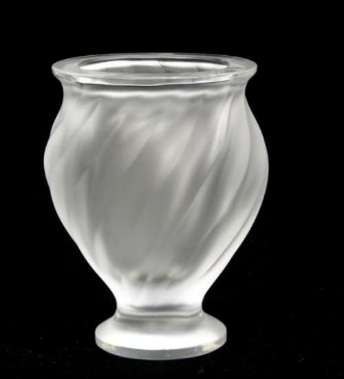 LALIQUE Birds in Flight Vase