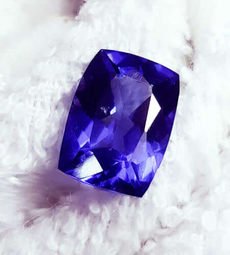 10.87 Ct - Certified Tanzanite  - 13.76x10.18 mm - Natural 100% GENUINE