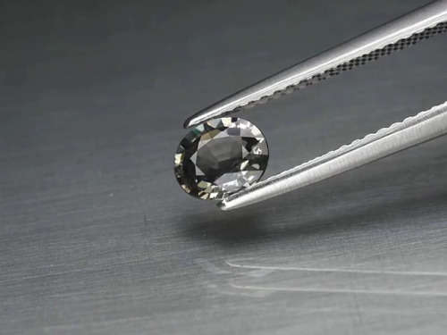 ***Certified***0.62ct  AAA+ GORGEOUS STUNNING GENUINE Natural VS Unheated Green Sapphire Oval Shape!