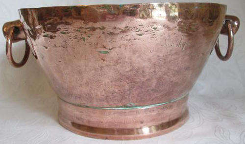 R1.00   LARGE AND HEAVY, VINTAGE, SOLID COPPER FRUIT BOWL WITH HANDLES.