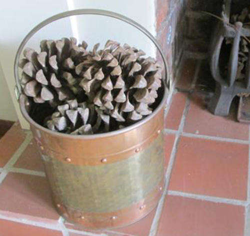 VINTAGE SOLID BRASS WITH COPPER BANDS,  BUCKET WITH HANDLE,, CONDITION GOOD