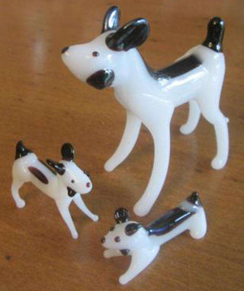 HAND MADE VINTAGE  VENETIAN / MURANO GLASS FAMILY SET OF 3 DOGS FIGURINE