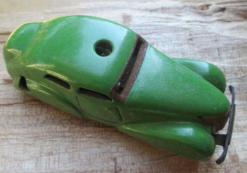VINTAGE GERMAN MADE SCHUCO 3000 GREEN SALOON WIND UP CAR.
