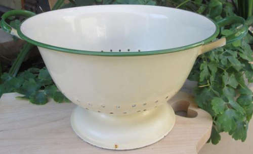 LARGE VINTAGE, ENAMEL COLANDER, CREAM WITH GREEN TRIM