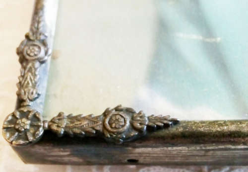 VINTAGE PHOTO FRAME CONTAINING A BEAUTIFUL COLOUR PHOTO OF YOUNG WOMAN, NEWSPAPER CLIPPING INCLUDED