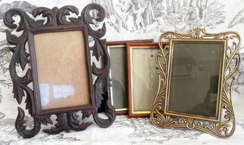 ASSORTMENT OF FOUR PHOTO FRAMES ALL FOR ONE BID !!!