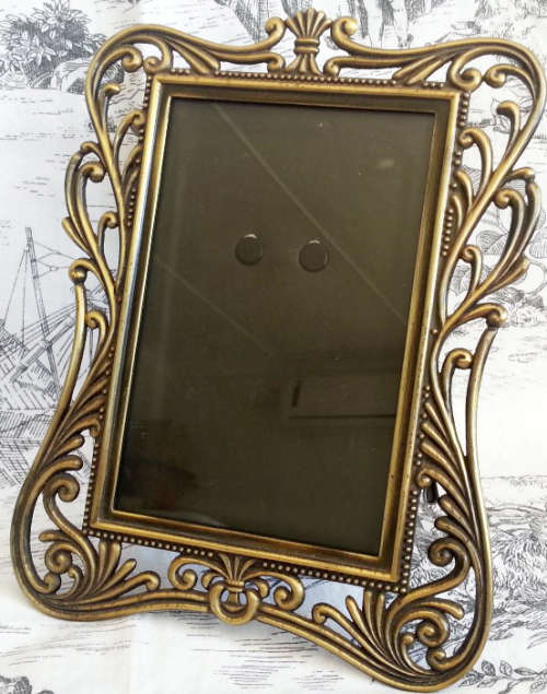 ASSORTMENT OF FOUR PHOTO FRAMES ALL FOR ONE BID !!!