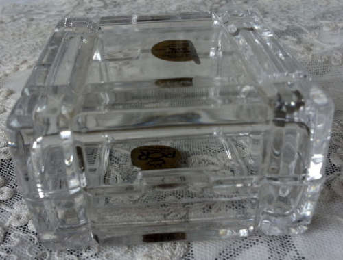 VINTAGE R C R , ROYAL CHRYSTAL ROC, 24% LEAD ITALIAN CRYSTAL ART DECO TRINKET BOX