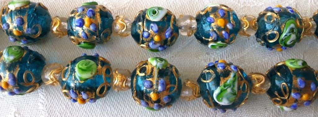 VINTAGE COLOURFUL GLASS NECKLACE.....STUNNING !!!