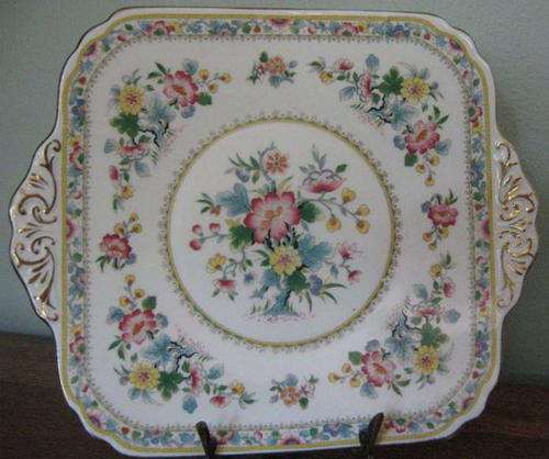 FOLEY BONE CHINA, CAKE PLATE,  " MING ROSE"  DESIGN   21X 24 CM SQ.