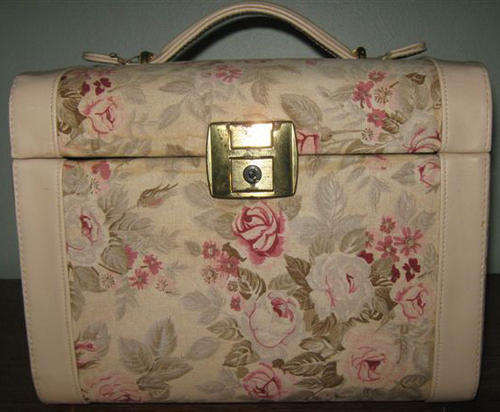 CRAZY PRICE !!! FLORAL, ROSE  DESIGN  FABRIC WITH LEATHER TRIM, VANITY CASE