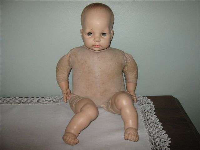 1966, VINYL, ALEXANDER DOLL WITH CLOTH BODY, CRIES SOFTLY.