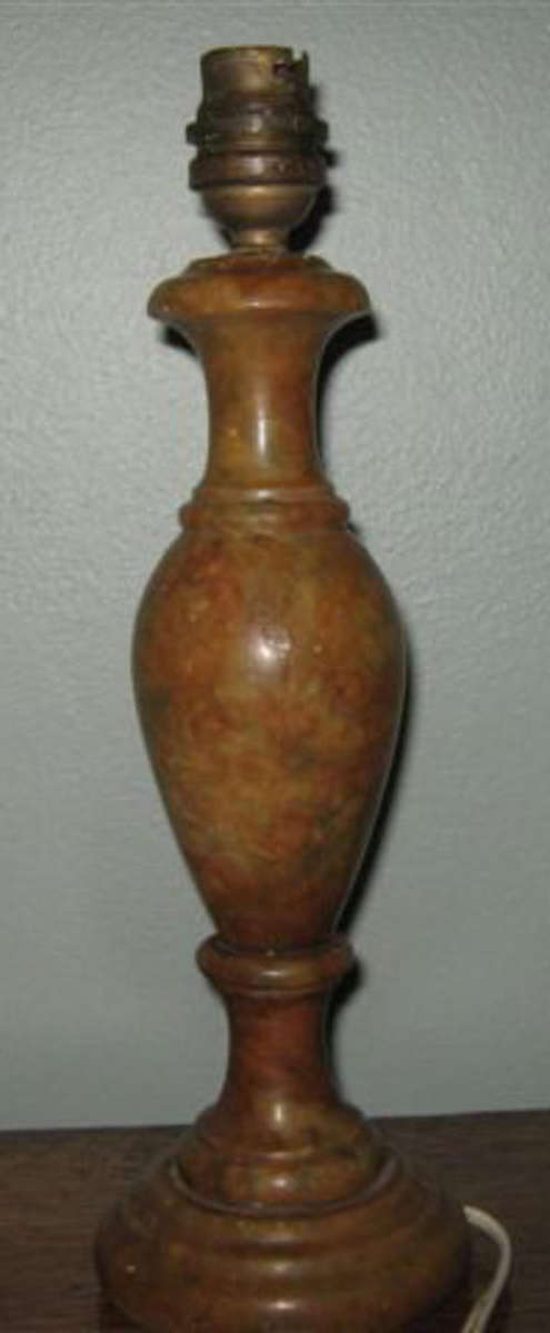 VINTAGE, TURNED MARBLE, TABLE LAMP BASE HEIGHT 24CM, NOT INCLUDING THE FITTING.