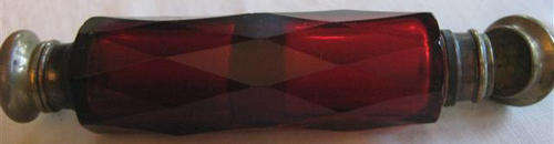 BEAUTIFUL AND COLLECTABLE, RUBY RED DOUBLE SIDED, VICTORIAN, VINAGRETTE BOTTLE