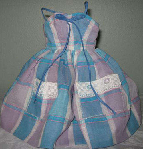 STRAIGHT FROM THE 60s, FULLY GATHERED SUNDRESS WITH ATTATCHED PETTICOAT.