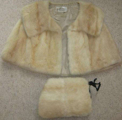 EXCELLENT CONDITION, GENUINE FUR CAPE WITH A COLLAR AND HAND MUFF, I THINK THE FUR IS MINK ??