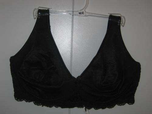 *** MILADYS - SEQUEL - BLACK - 42E *** FREE SHIPPING!! & FREE GIFT!!
