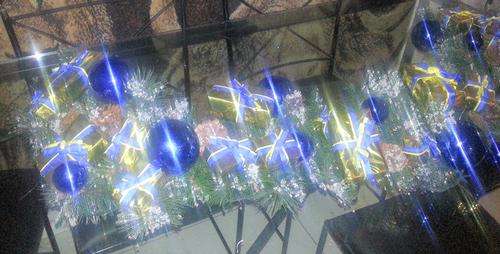 THIS STUNNING CHRISTMAS DECORATION WITH LIGHTS