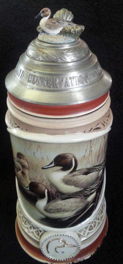 COLLECTORS PIECE DUCKS UNLIMITED STEIN / PINTAIL-TRIO BY ROB LESLIE DONE IN 1989