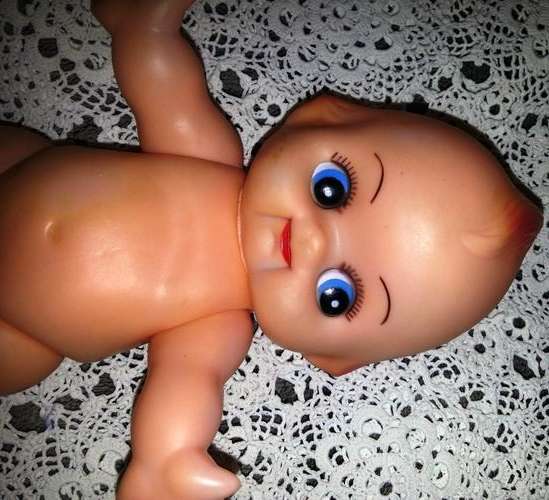 COLLECTABLE VINTAGE KEWPIE DOLL