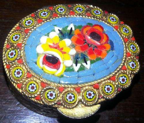 SMALL PILL HOLDER WITH MOSAIC INLAY FLOWERS