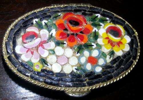 SMALL PILL HOLDER WITH MOSAIC INLAY FLOWERS