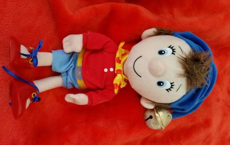 VINTAGE RETRO LARGE  NODDY SOFT PLUSH TOY  WITH BELL HAT COLLECTABLE