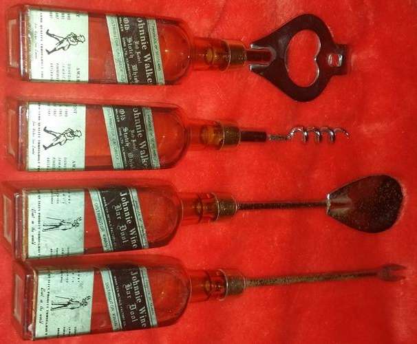 4pc. Johnnie Walker Bar Tool Set