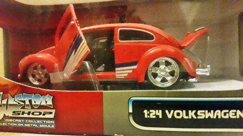 Maisto Custom Shop- Volkswagen Beetle - scale 1:24
