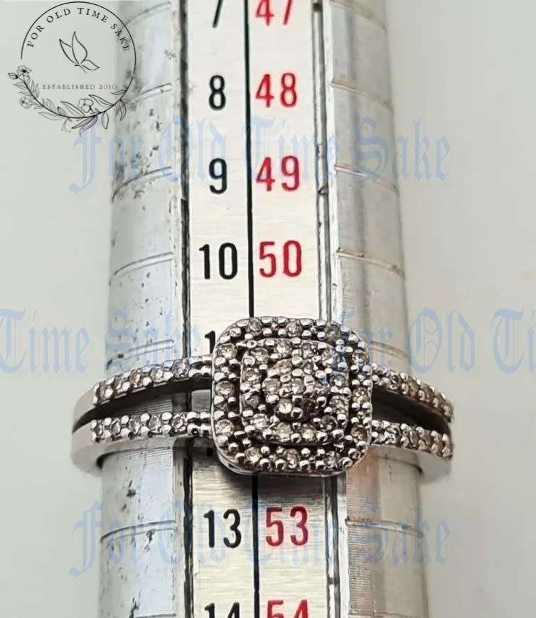 9ct White Gold ring with 41 x small diamonds +/-0.60ct Gold weight 6.7g replacement Valu R26800.00