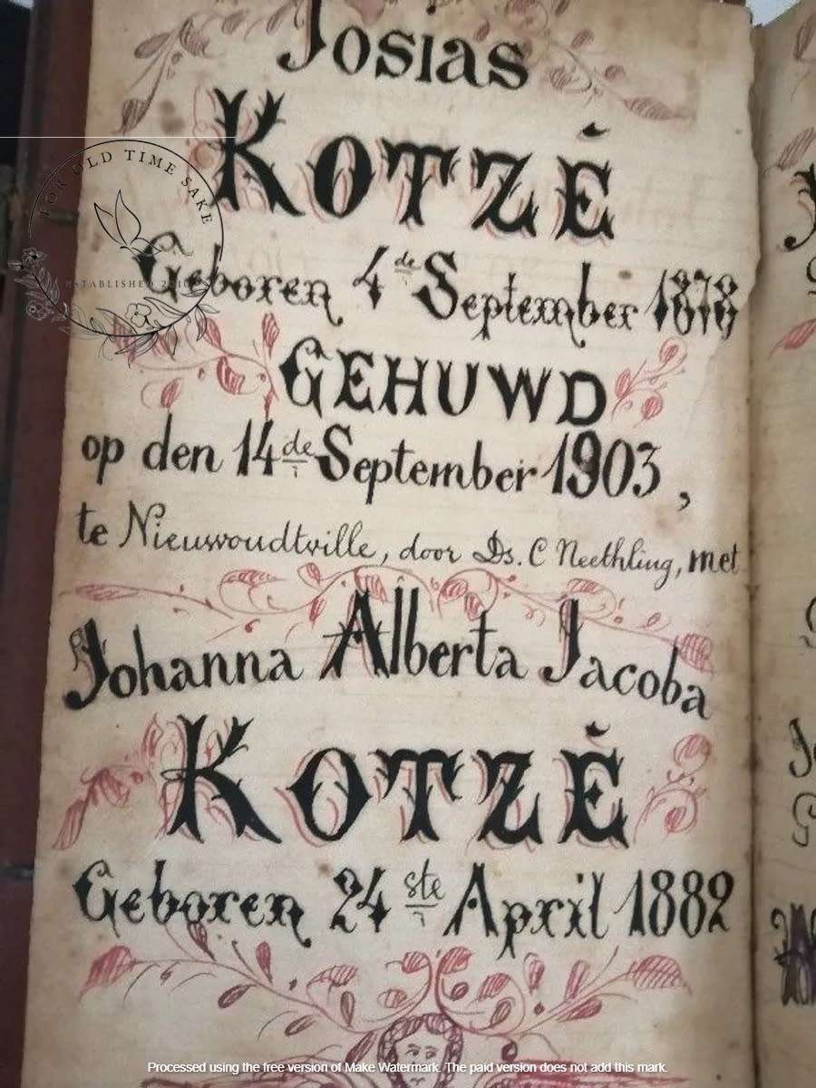 Rare Antique  1884 Dutch Bible there is age related wear but no missing pages 16cm x 23.5cm x 9.4cm