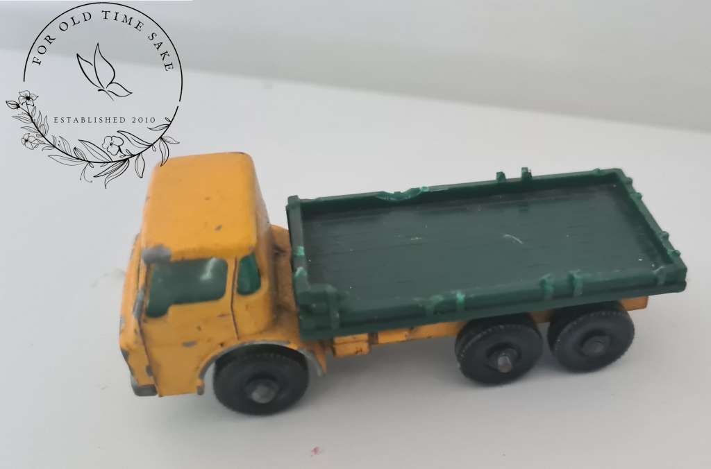 Matchbox #4 DODGE STAKE TRUCK see photos for condition