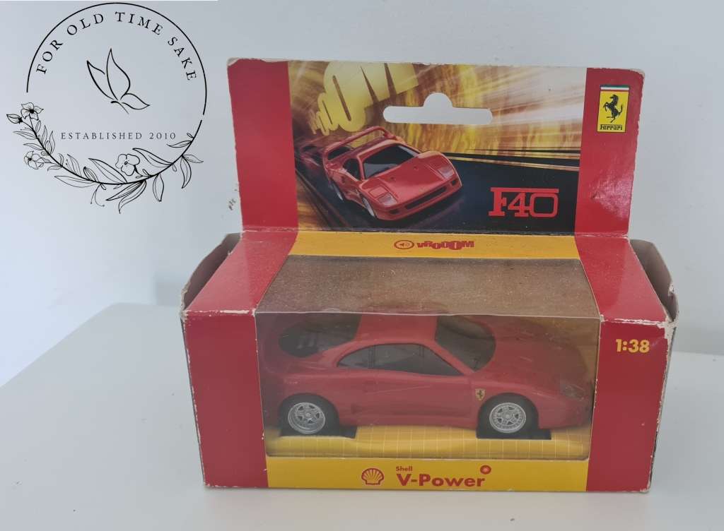 Shell Ferrari F40 model car in box - scale 1/38