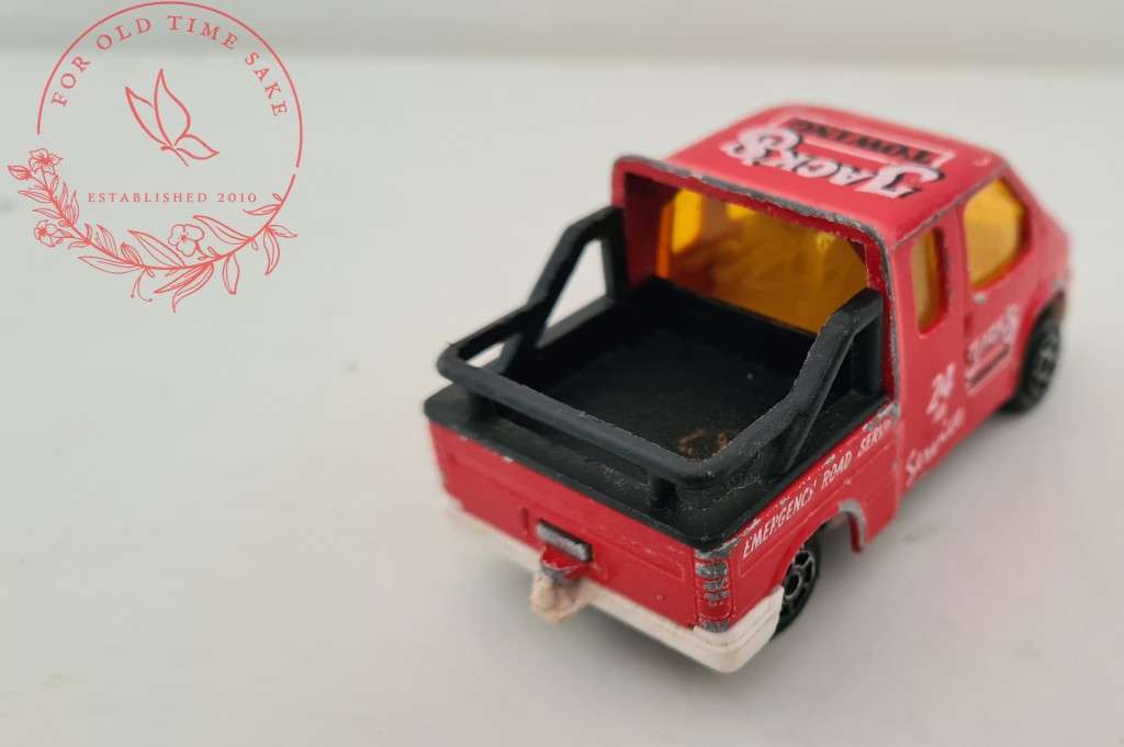 RARE VINTAGE Majorette #243 Ford Transit Van Half-Cab Tow Truck Jack`s Towing