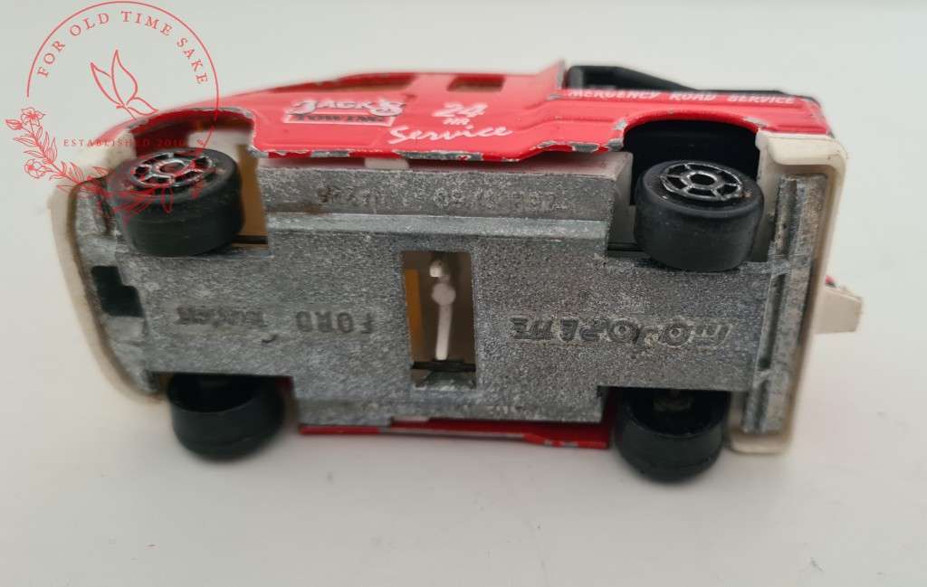 RARE VINTAGE Majorette #243 Ford Transit Van Half-Cab Tow Truck Jack`s Towing