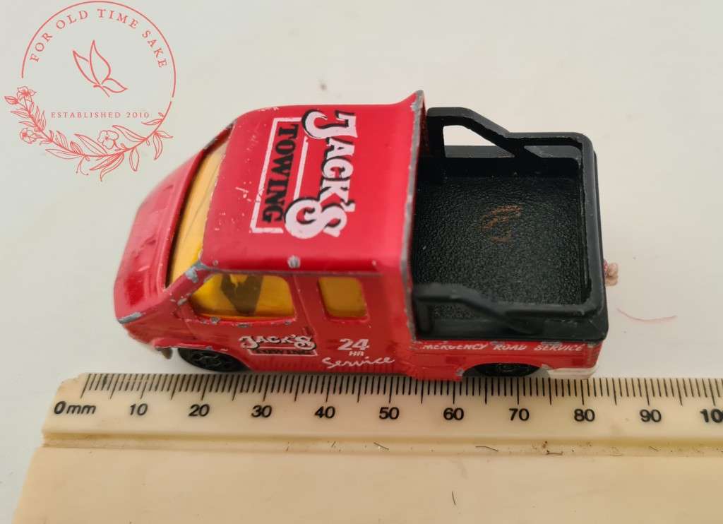 RARE VINTAGE Majorette #243 Ford Transit Van Half-Cab Tow Truck Jack`s Towing