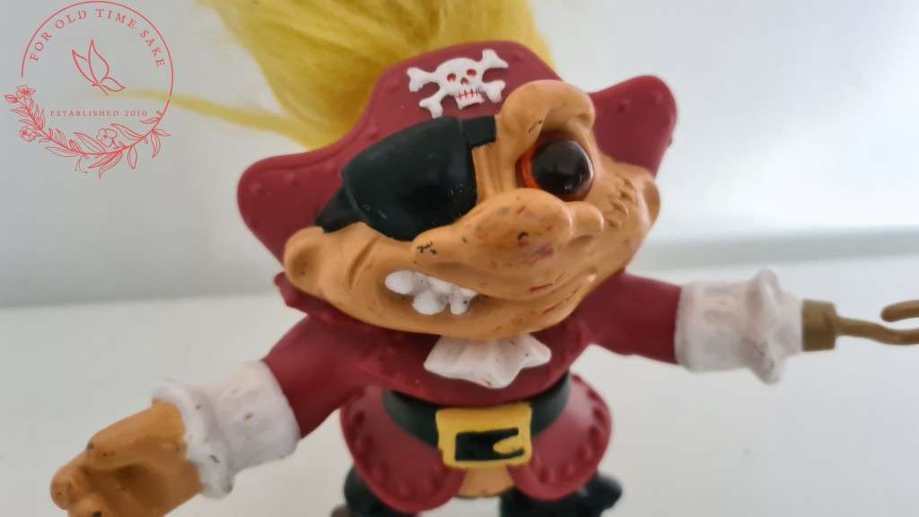 1992 Hasbro Battle Trolls Cap`n Troll Action Figure +- 18cm